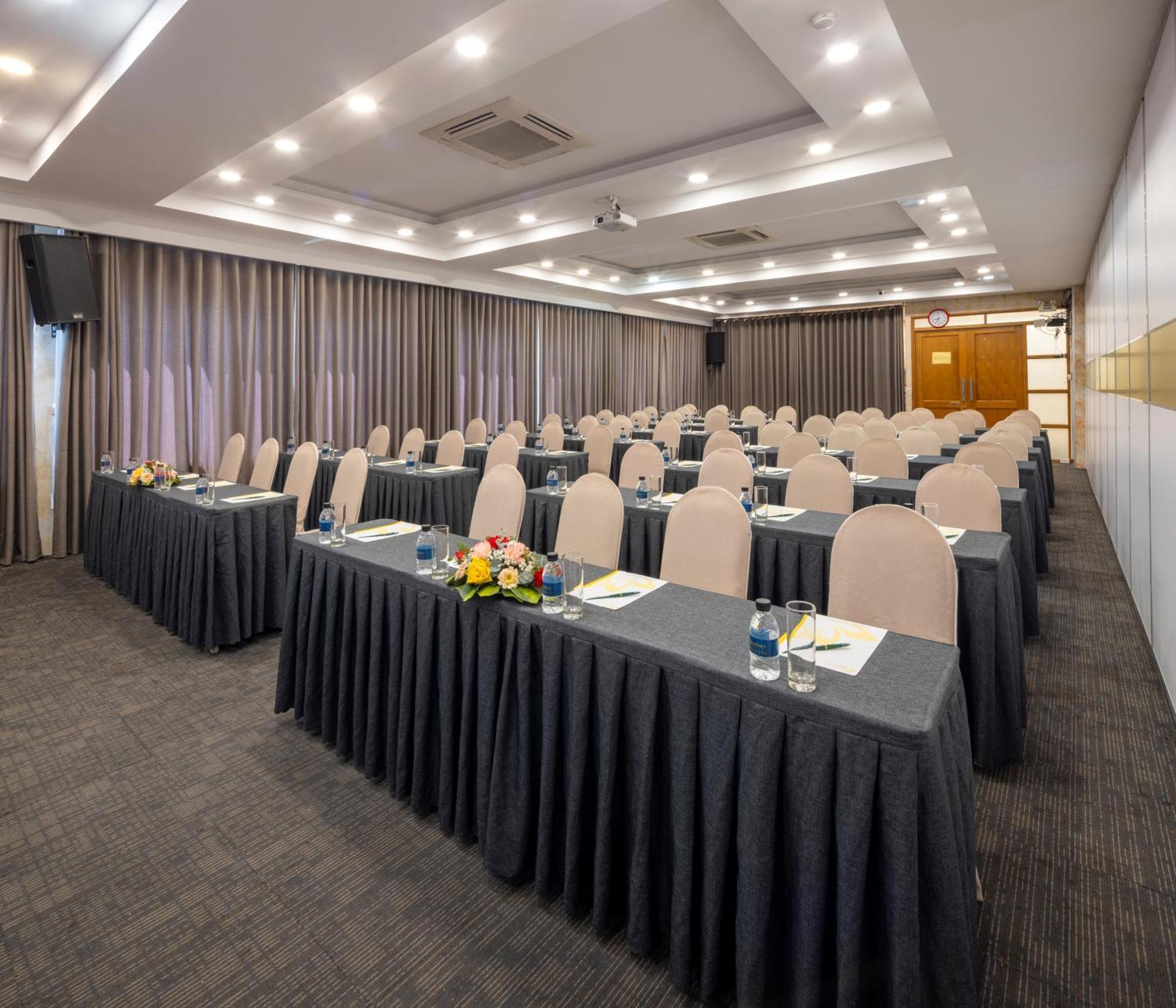 Viet Lotus Saigon Hotel Ho Chi Minh City Exterior photo